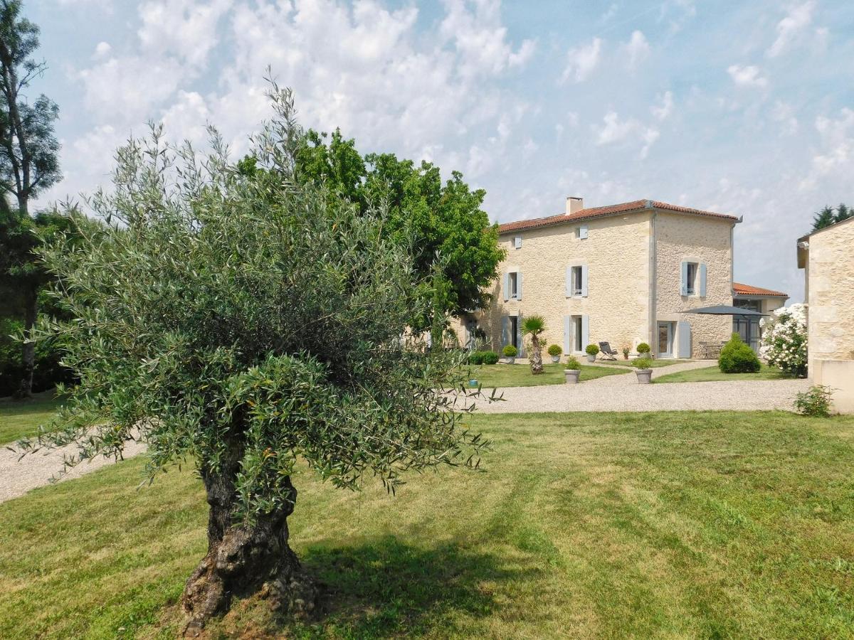 Bed and Breakfast Domaine La Bastide Cleyrac Экстерьер фото
