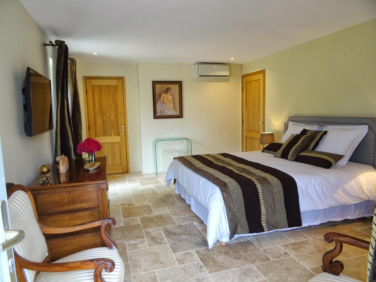 Bed and Breakfast Domaine La Bastide Cleyrac Экстерьер фото